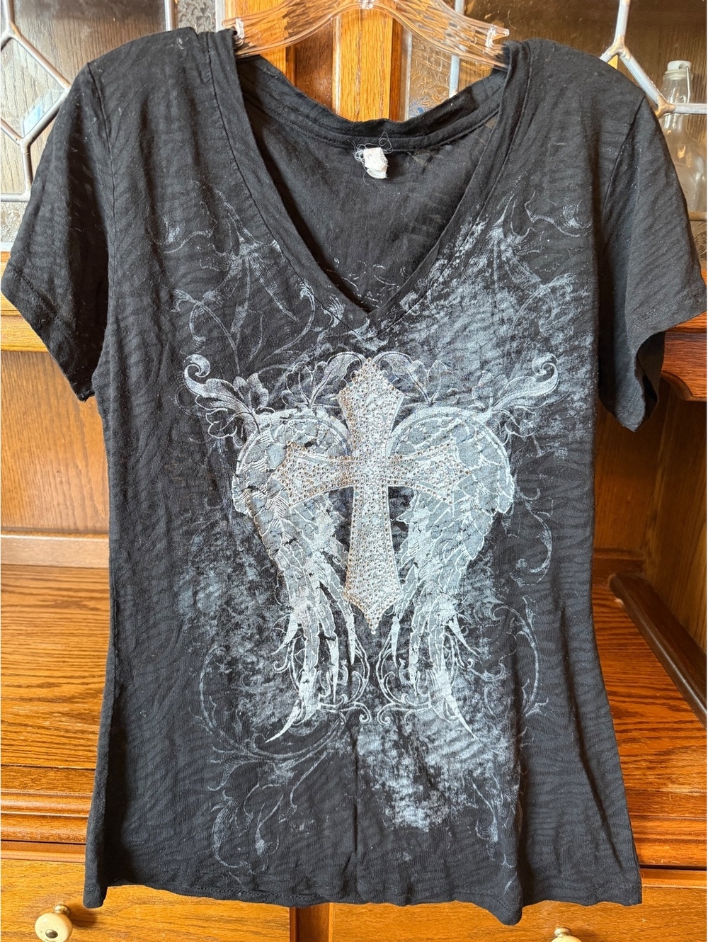 Y2K Affliction Style Black Rhinestone Cross Angel Wings V-Neck Tee Brand Unknown